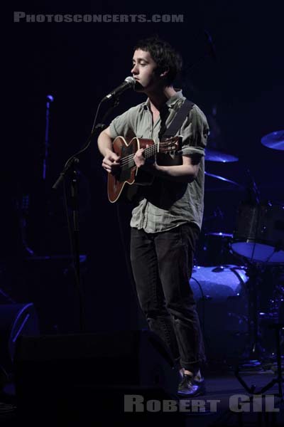 VILLAGERS - 2011-07-04 - PARIS - Salle Pleyel - 